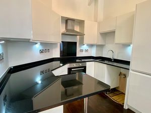 Kitchen- click for photo gallery